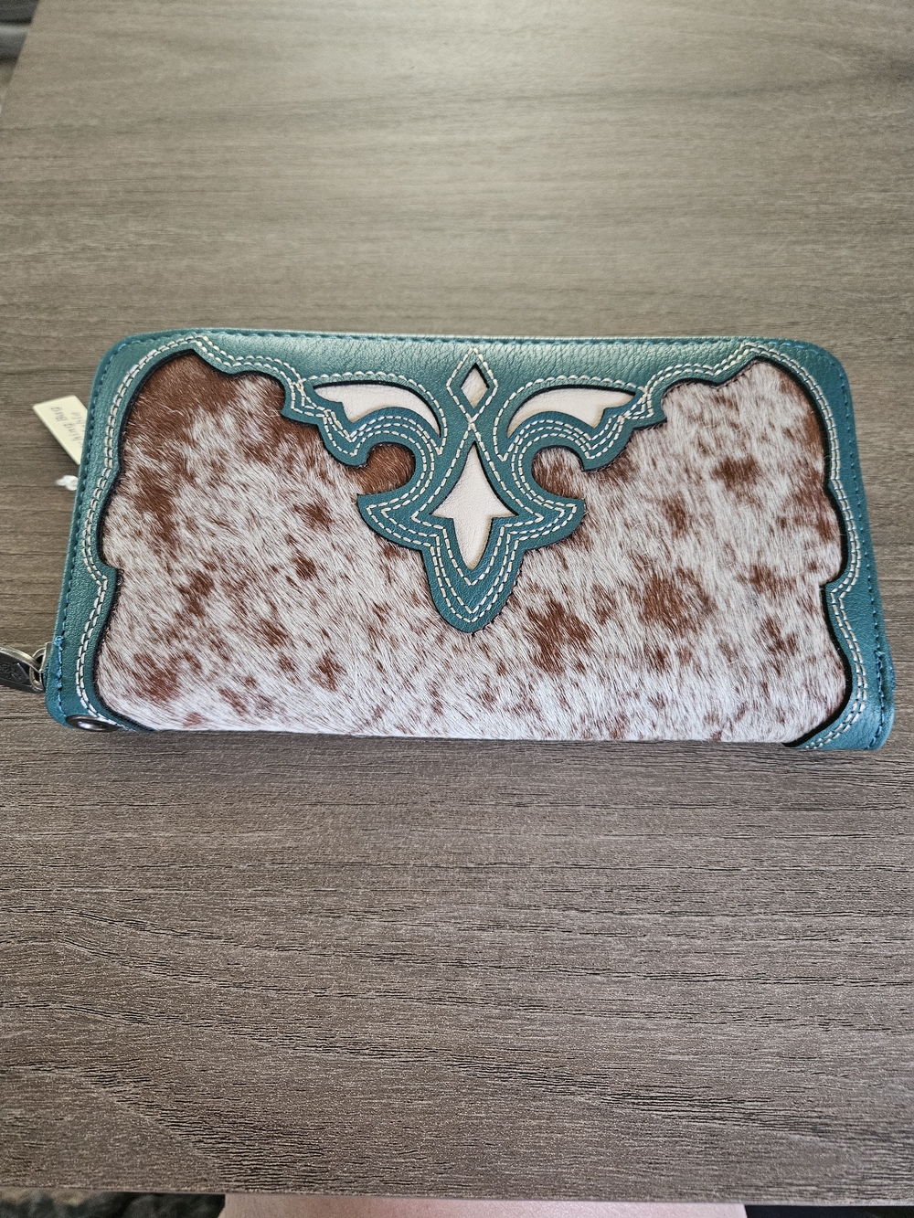 Western Trinity Ranch Cowhide Wallet with Teal Leather Trim And Keychain-NWOT - Picture 4 of 6